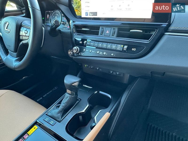 Седан Lexus ES 2024 в Ужгороді фото 14 Седан Lexus ES 2024 в Ужгороді