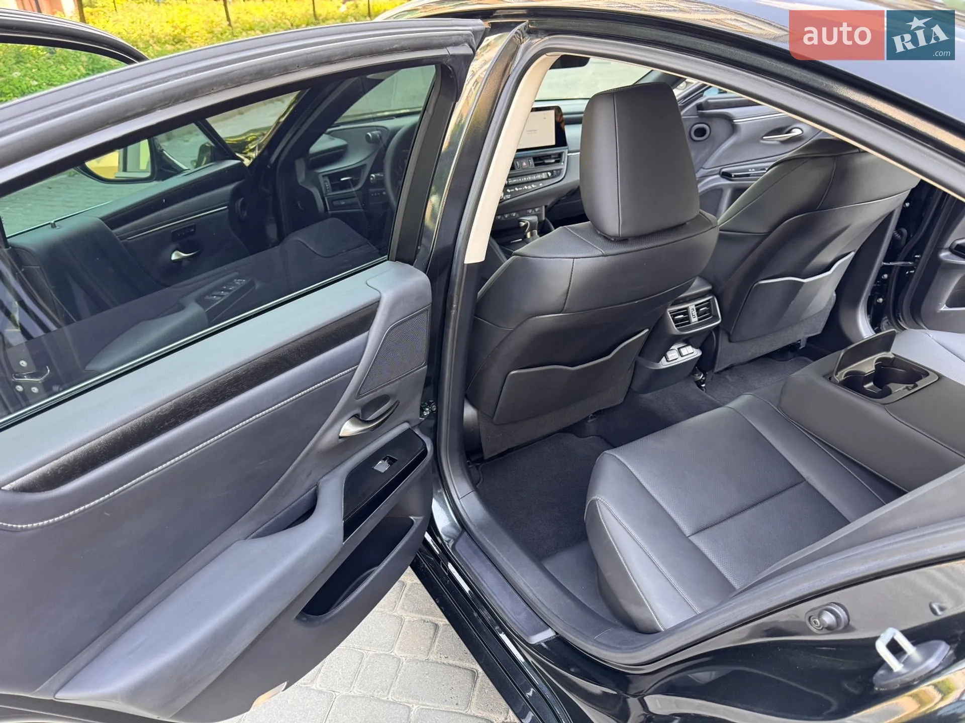 2025 Lexus ES - мініатюра 12