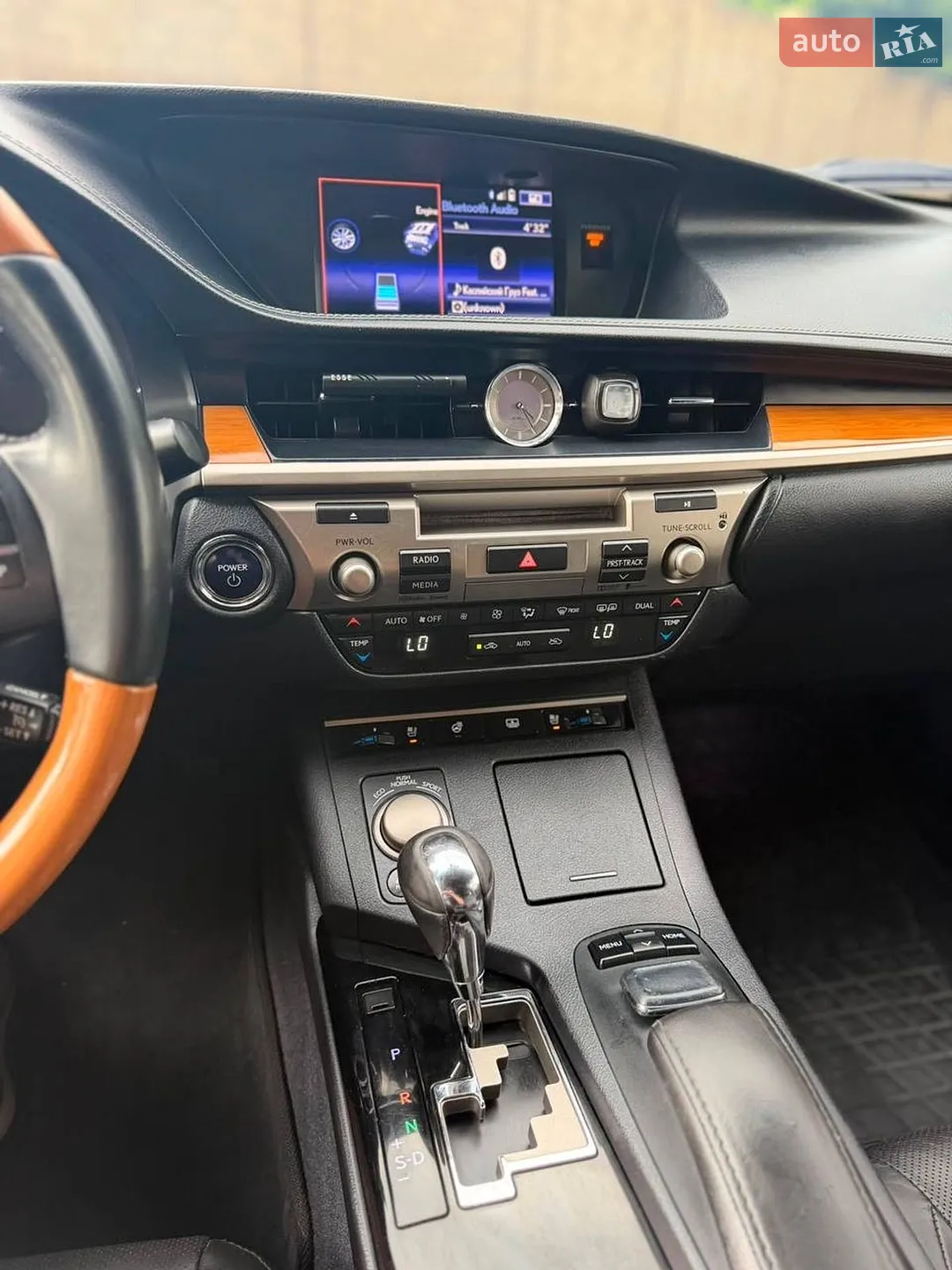 2015 Lexus ES - мініатюра 11