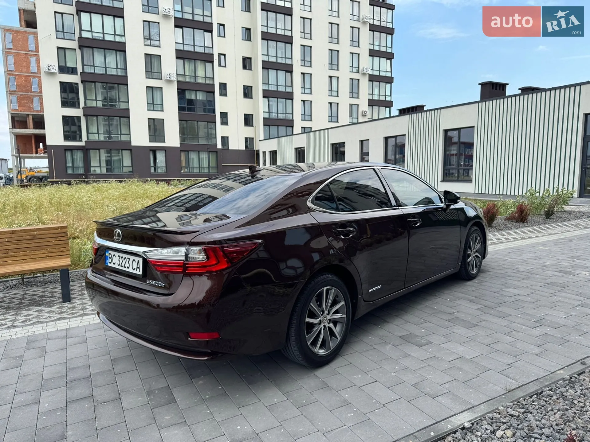2015 Lexus ES - мініатюра 19