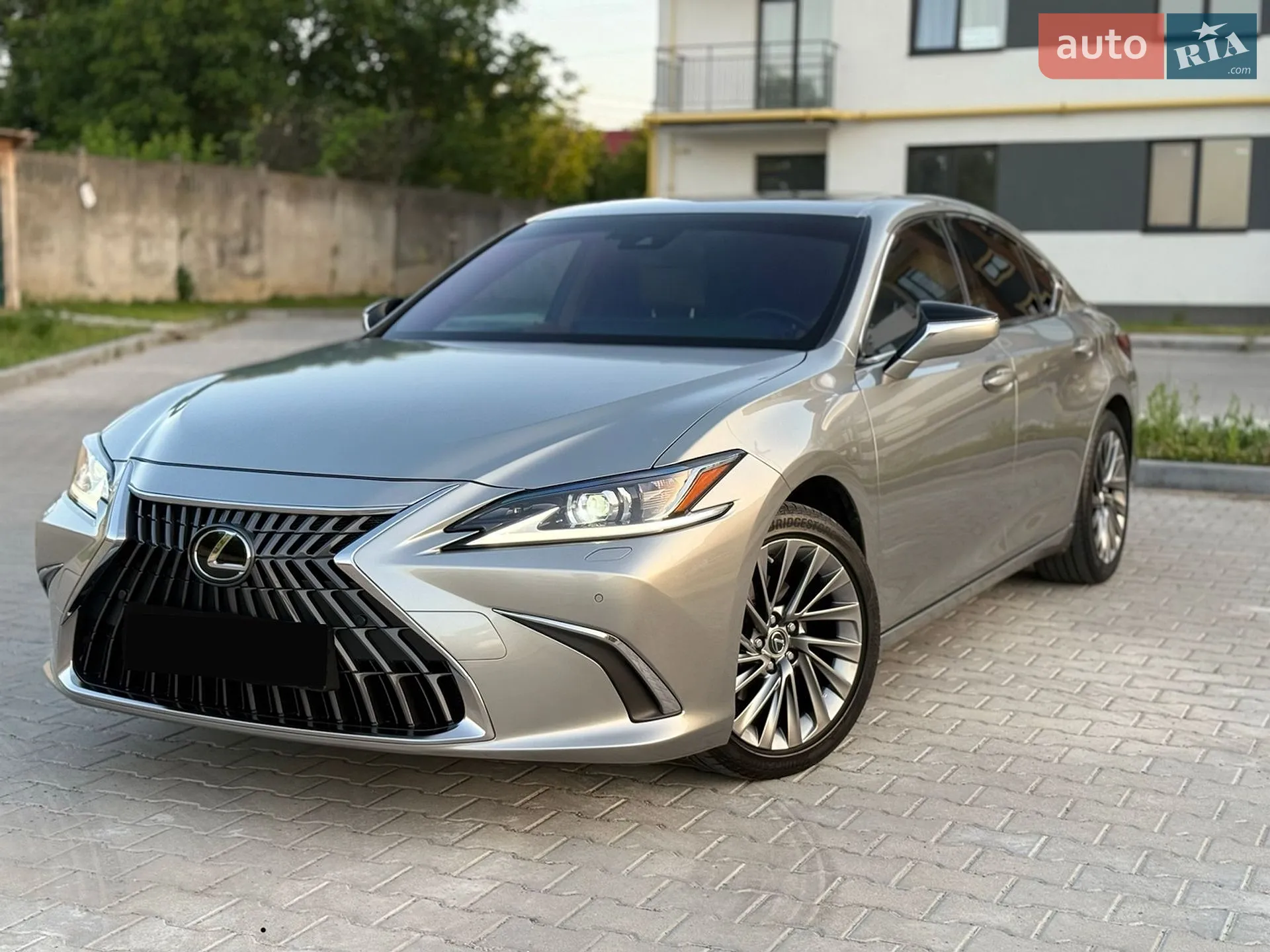 2023 Lexus ES - фото 1