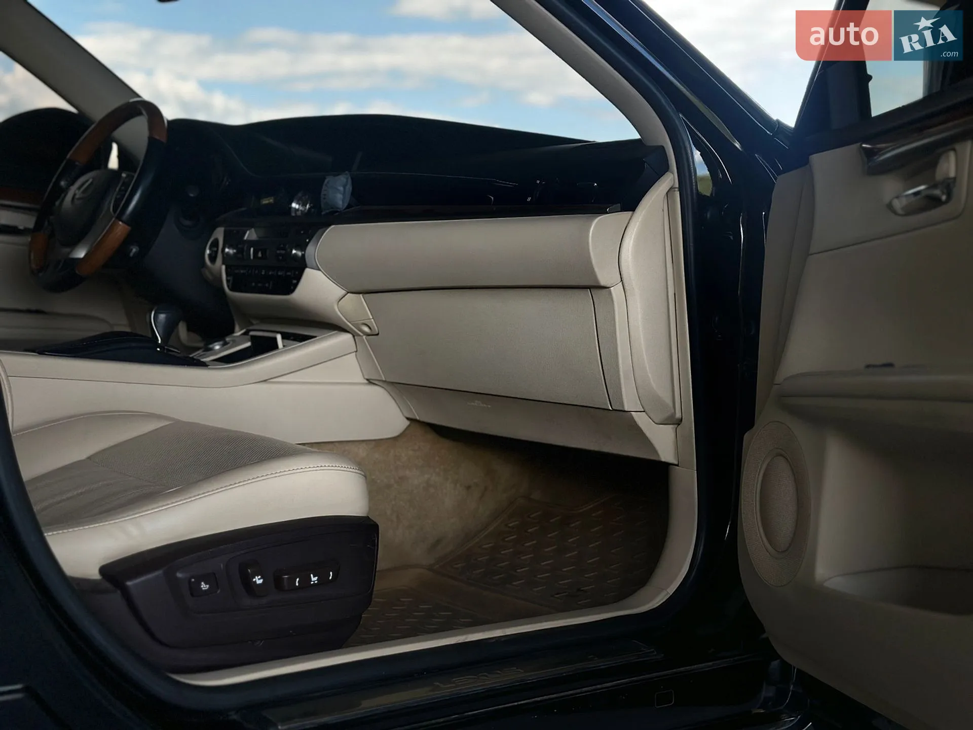 2013 Lexus ES - мініатюра 18