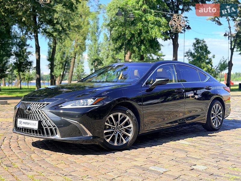 Седан Lexus ES 2022 в Києві