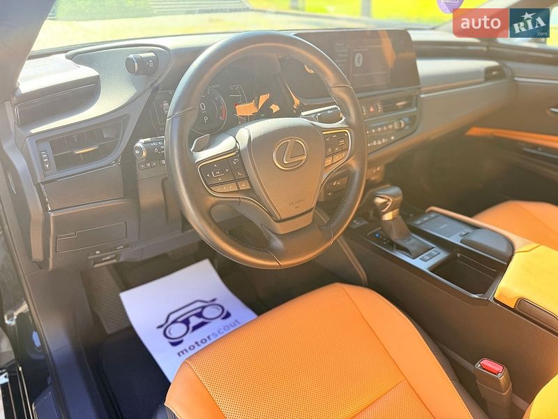 Седан Lexus ES 2022 в Києві