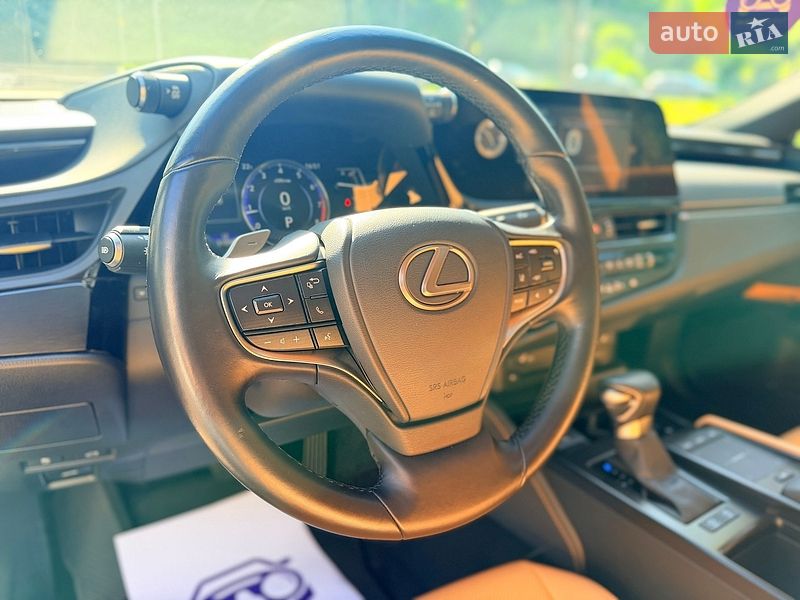 Седан Lexus ES 2022 в Києві