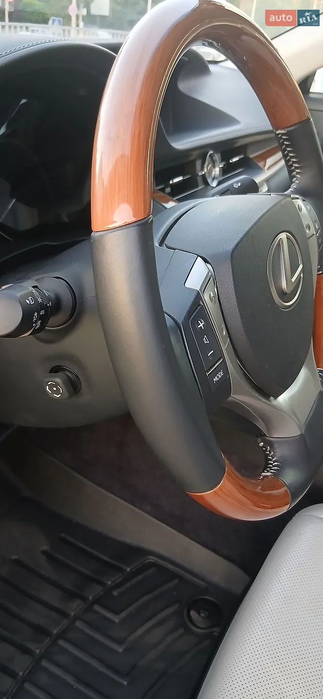 2013 Lexus ES - мініатюра 18