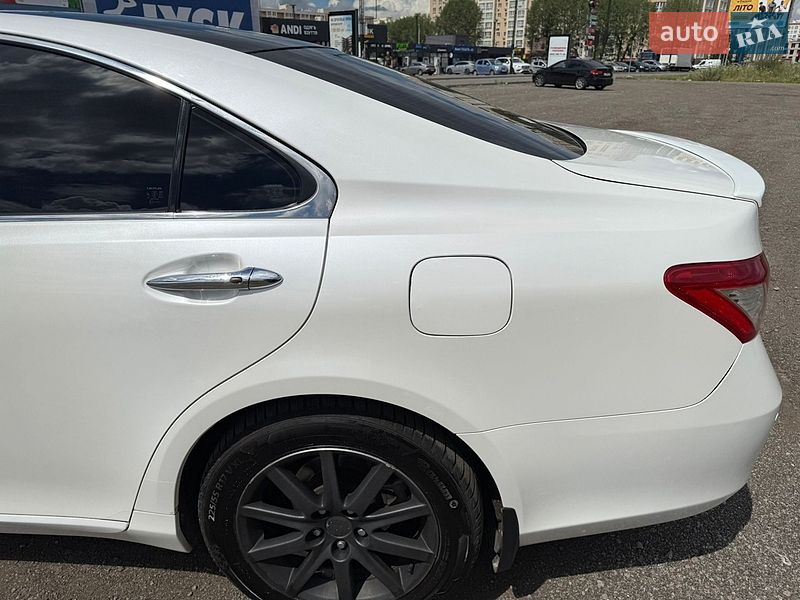 Седан Lexus ES 2008 в Киеве