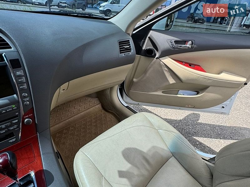 Седан Lexus ES 2008 в Киеве