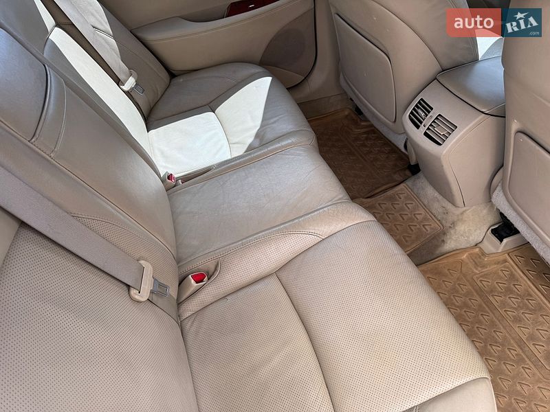 Седан Lexus ES 2008 в Киеве