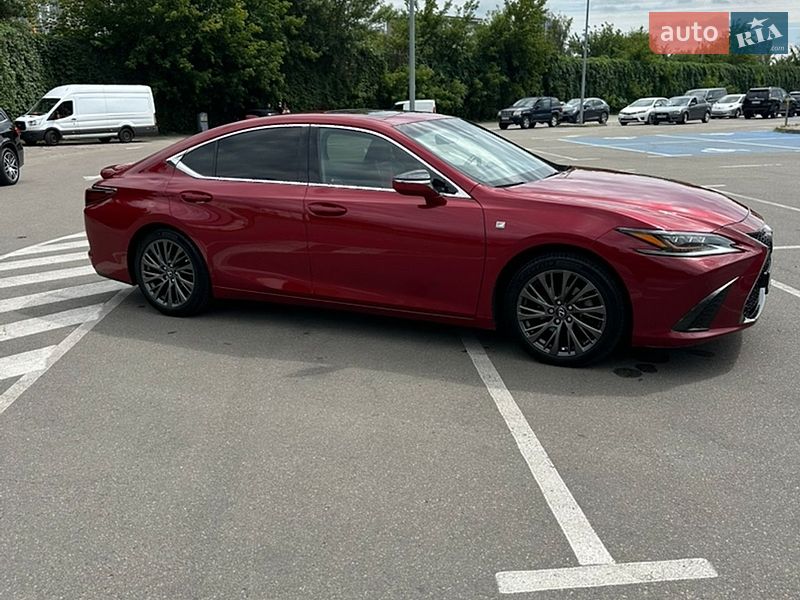 Седан Lexus ES 2019 в Києві