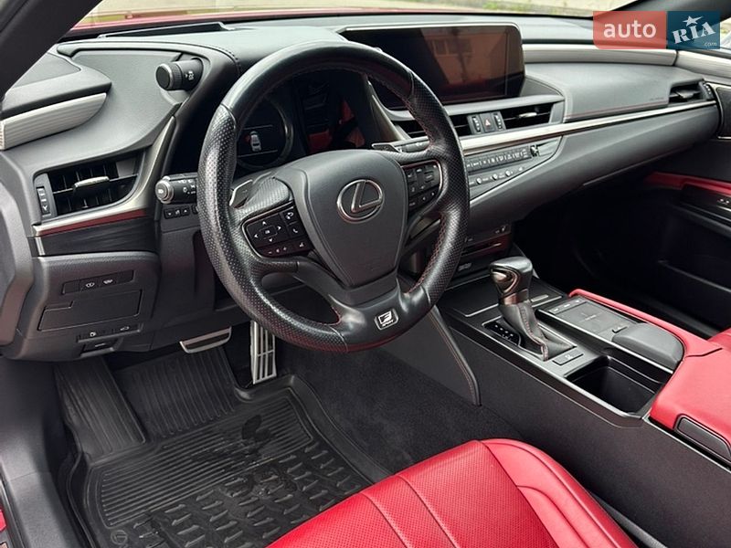 Седан Lexus ES 2019 в Києві