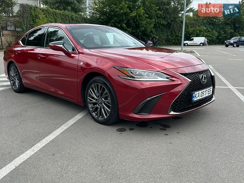 Седан Lexus ES 2019 в Києві
