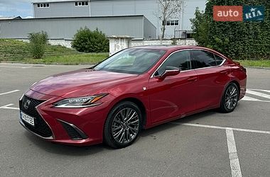 Седан Lexus ES 2019 в Києві
