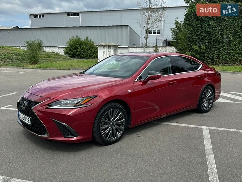 Седан Lexus ES 2019 в Києві