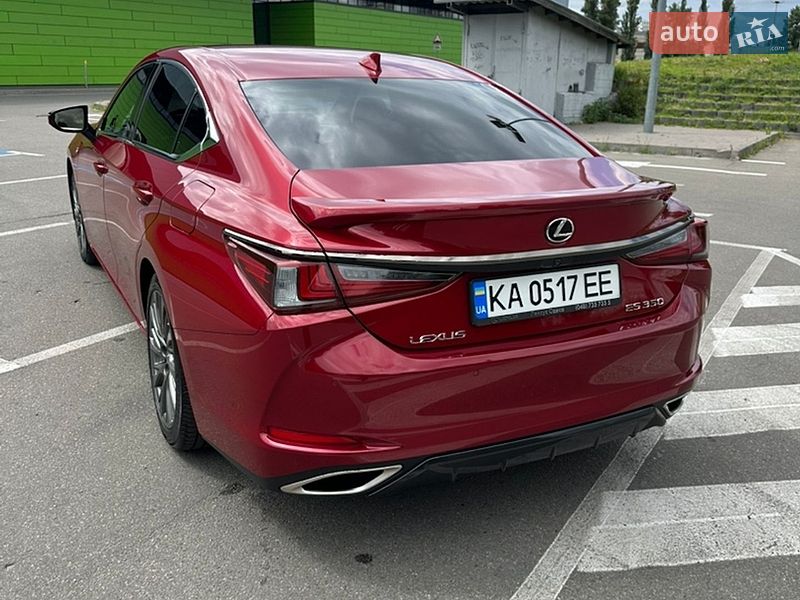 Седан Lexus ES 2019 в Києві