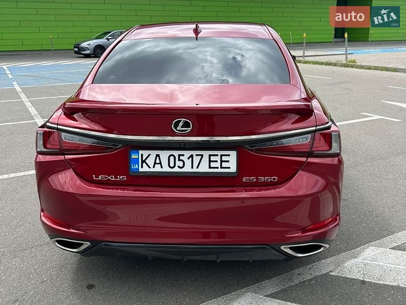 Седан Lexus ES 2019 в Києві