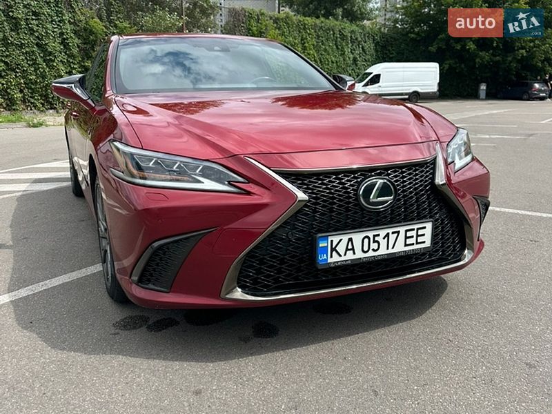 Седан Lexus ES 2019 в Києві