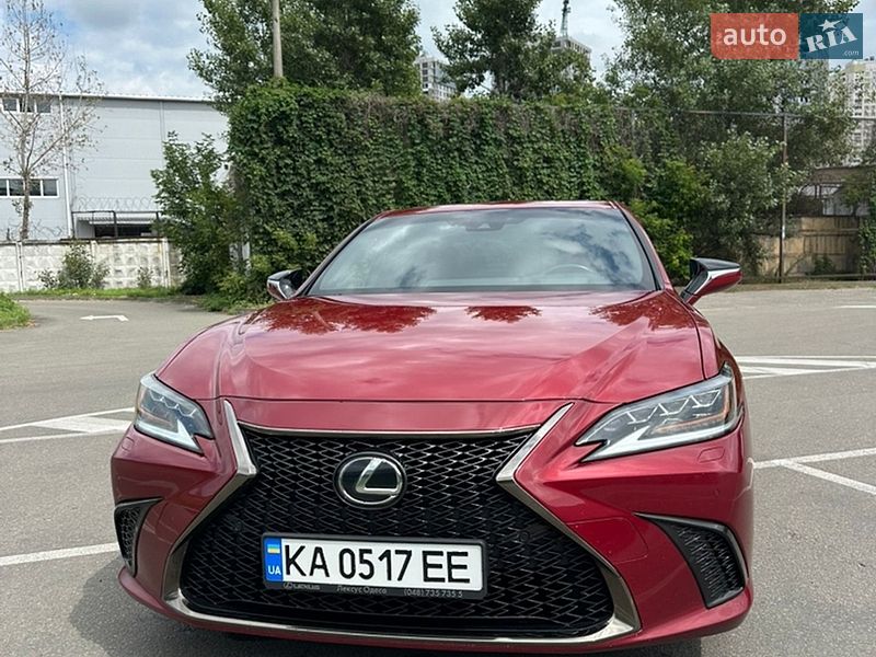 Седан Lexus ES 2019 в Києві