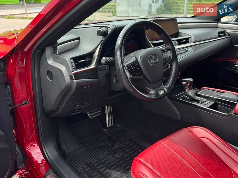 Седан Lexus ES 2019 в Києві