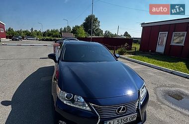 Седан Lexus ES 2014 в Києві