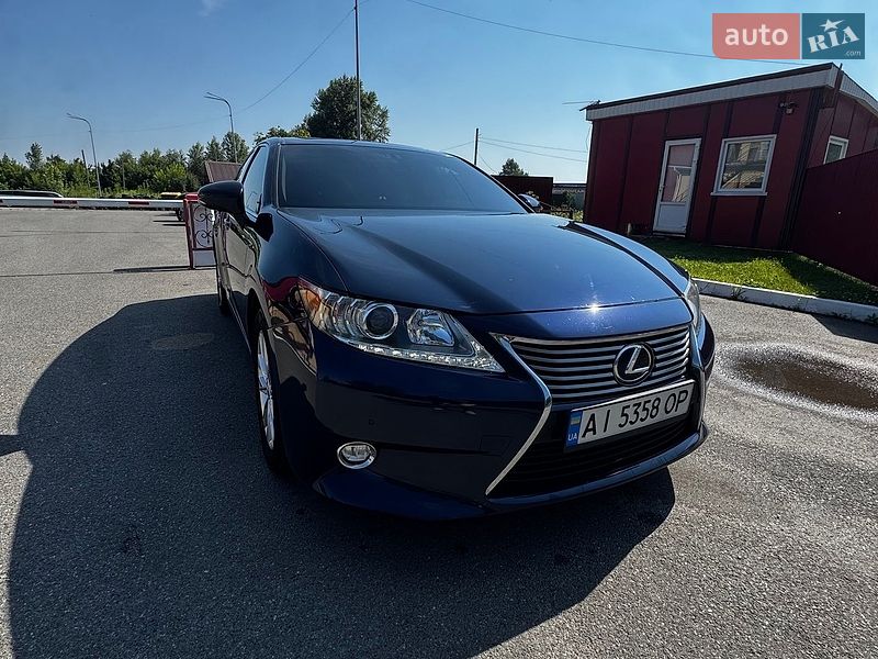 Седан Lexus ES 2014 в Киеве Седан Lexus ES 2014 в Киеве