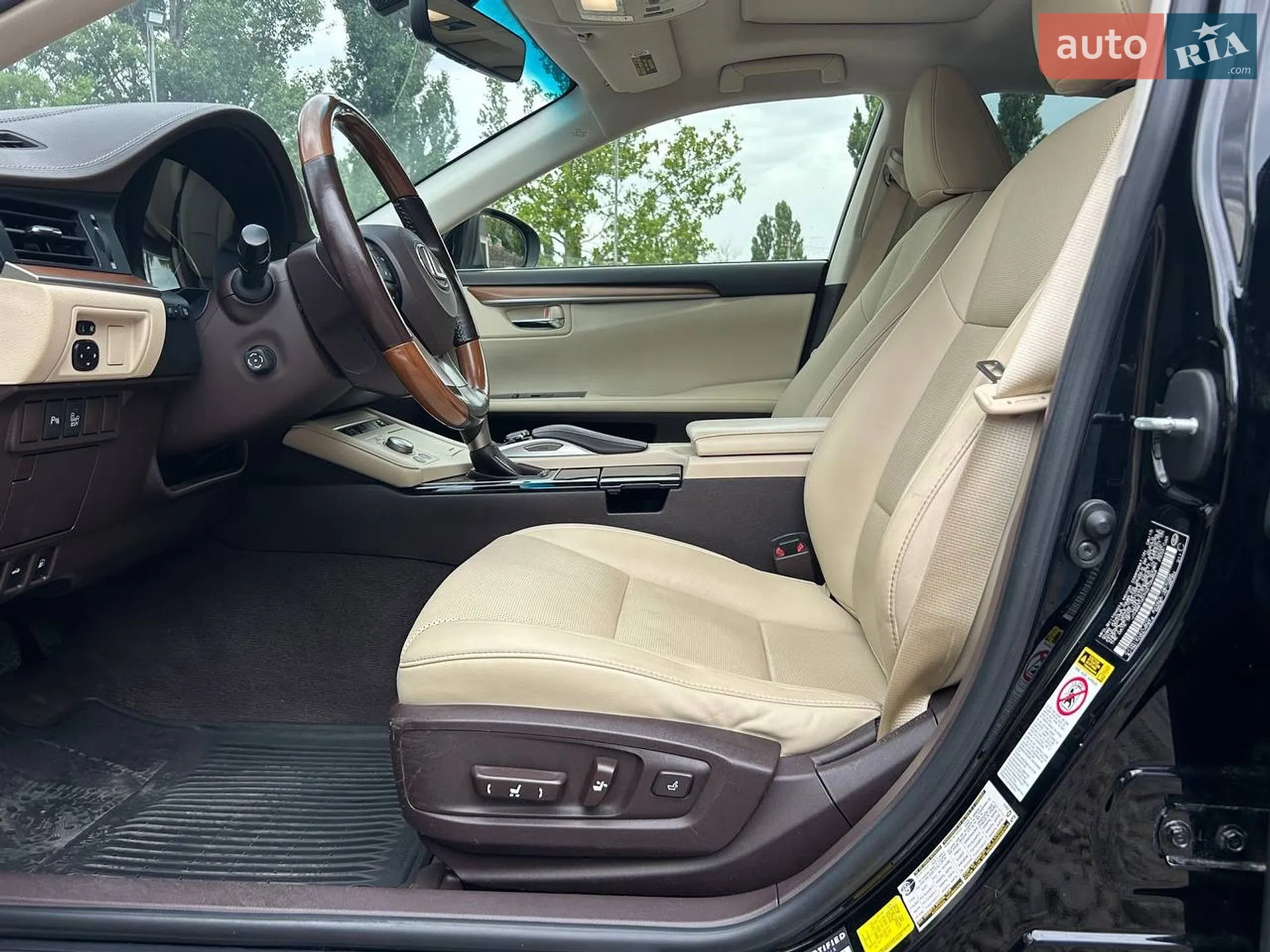 2015 Lexus ES - мініатюра 16