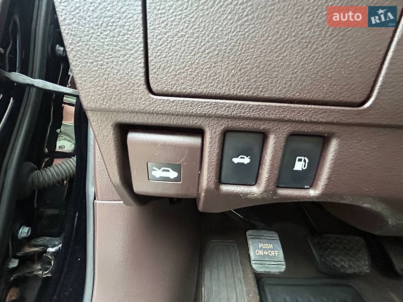Седан Lexus ES 2015 в Одесі
