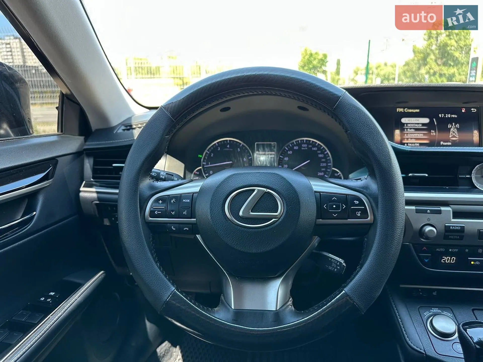 2017 Lexus ES - мініатюра 15