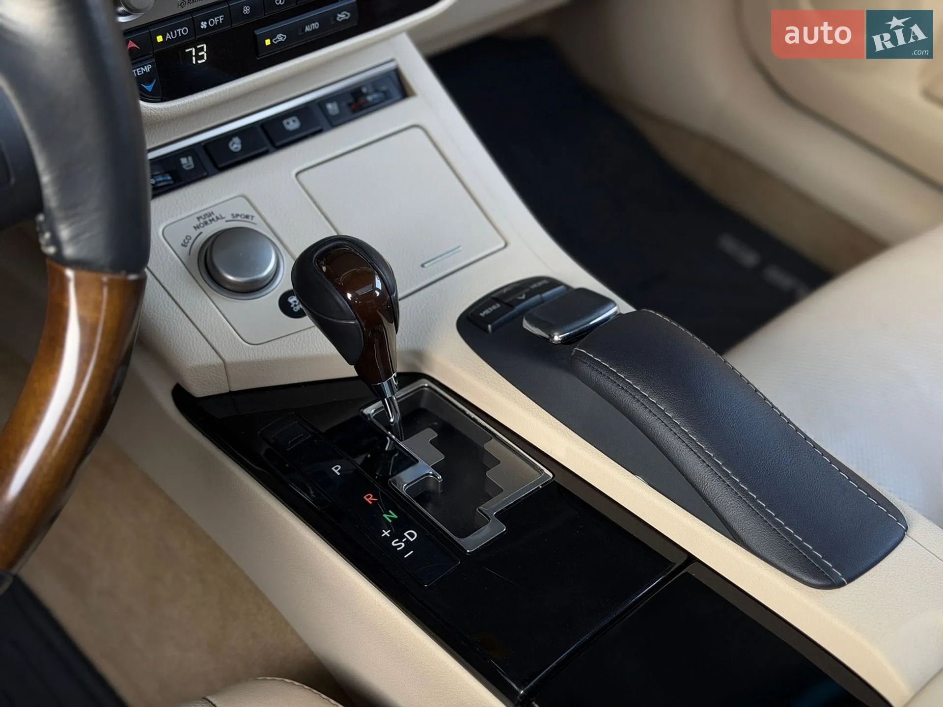 2014 Lexus ES - мініатюра 19
