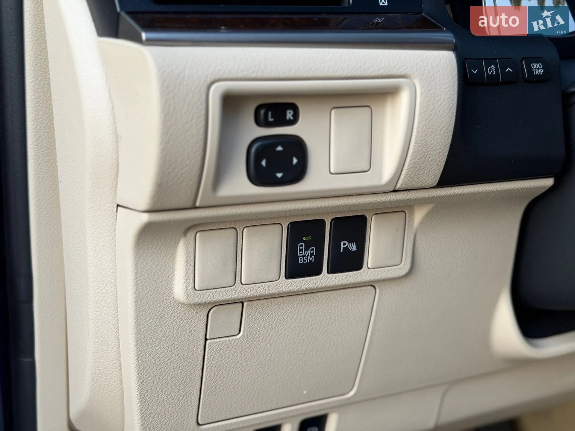 2014 Lexus ES - мініатюра 21