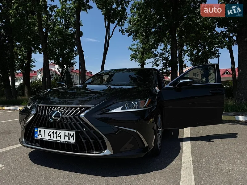 Lexus ES 2023