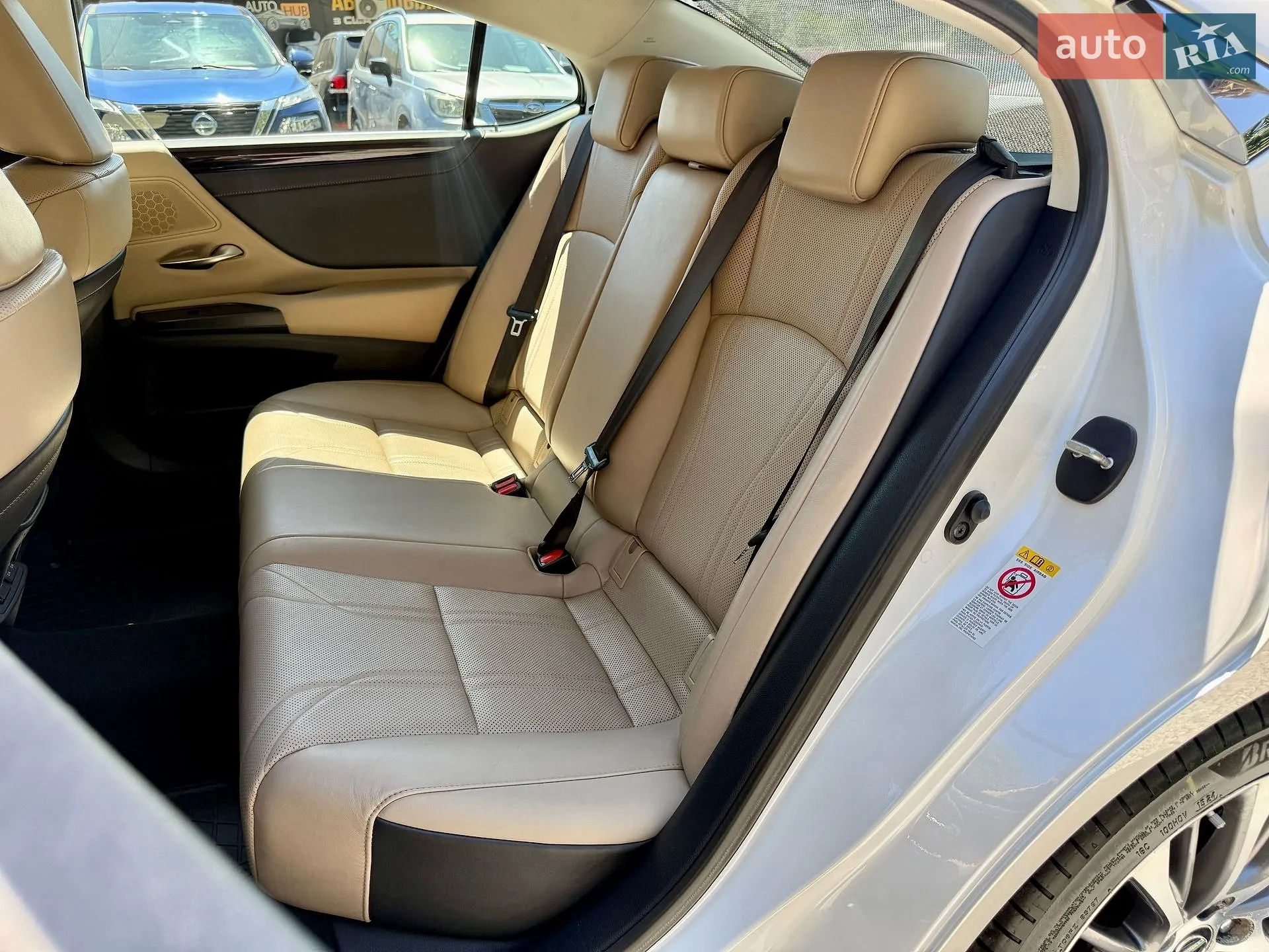 2018 Lexus ES - мініатюра 11