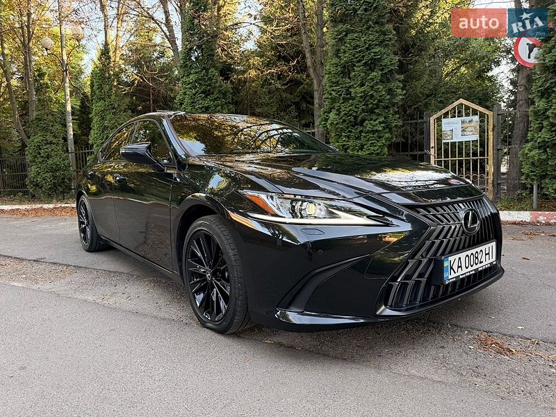 Седан Lexus ES 2022 в Києві