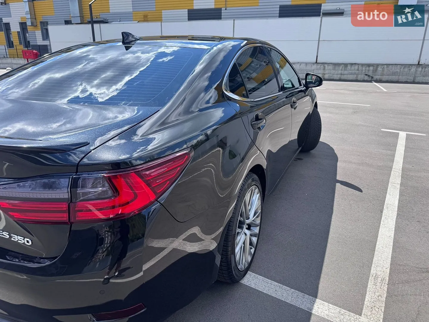 2015 Lexus ES - мініатюра 4