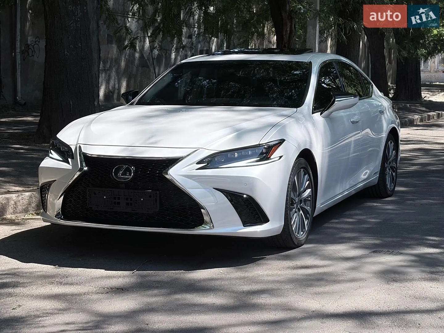 2021 Lexus ES - фото 1