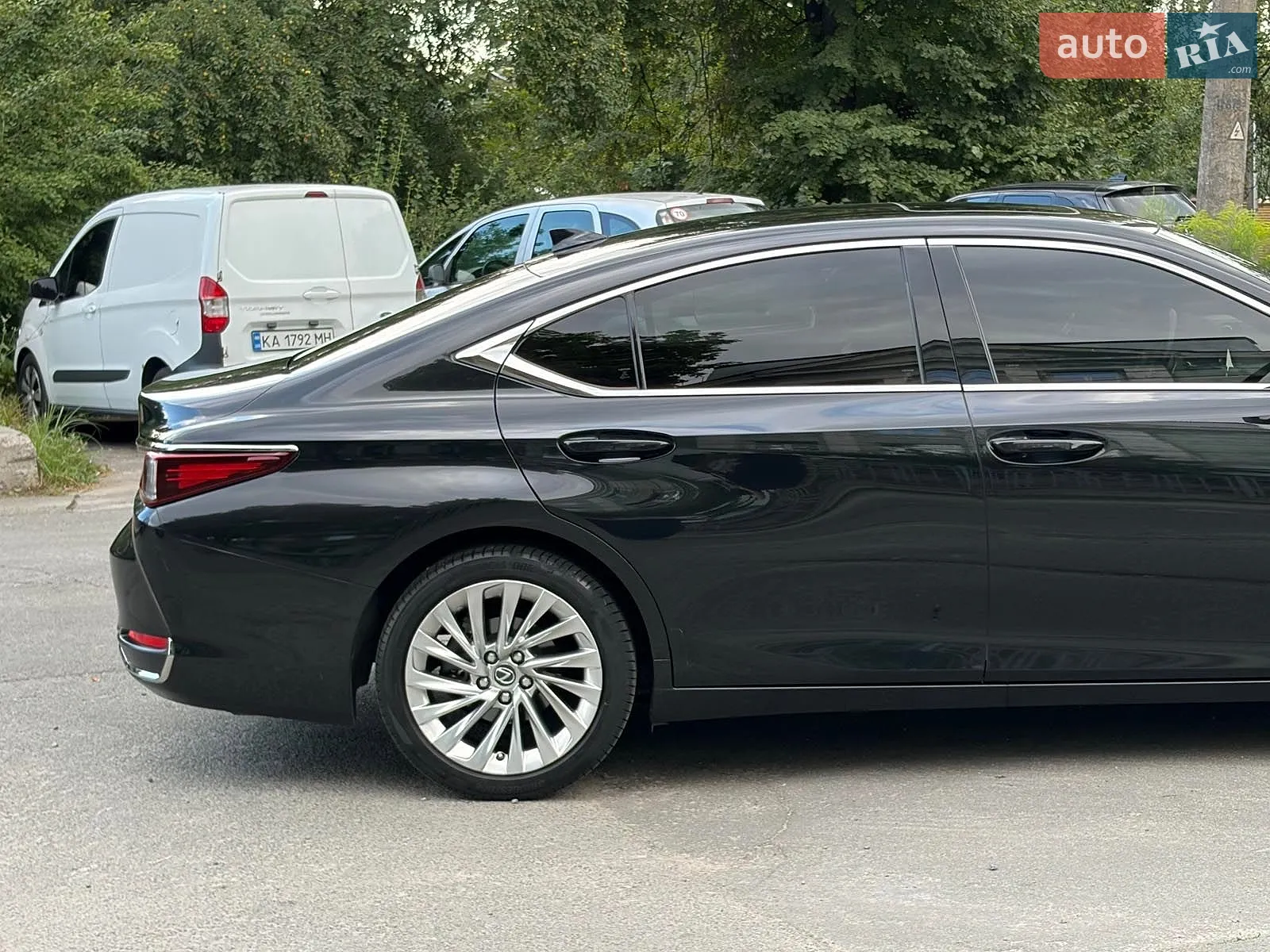 2019 Lexus ES - мініатюра 13