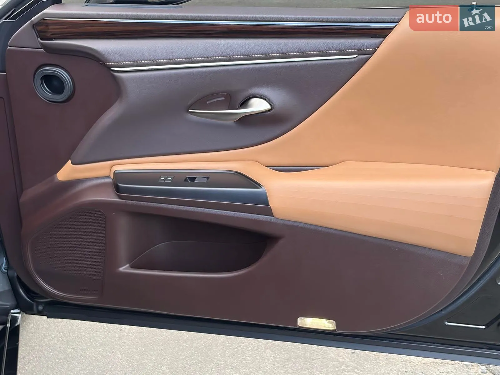 2019 Lexus ES - мініатюра 16