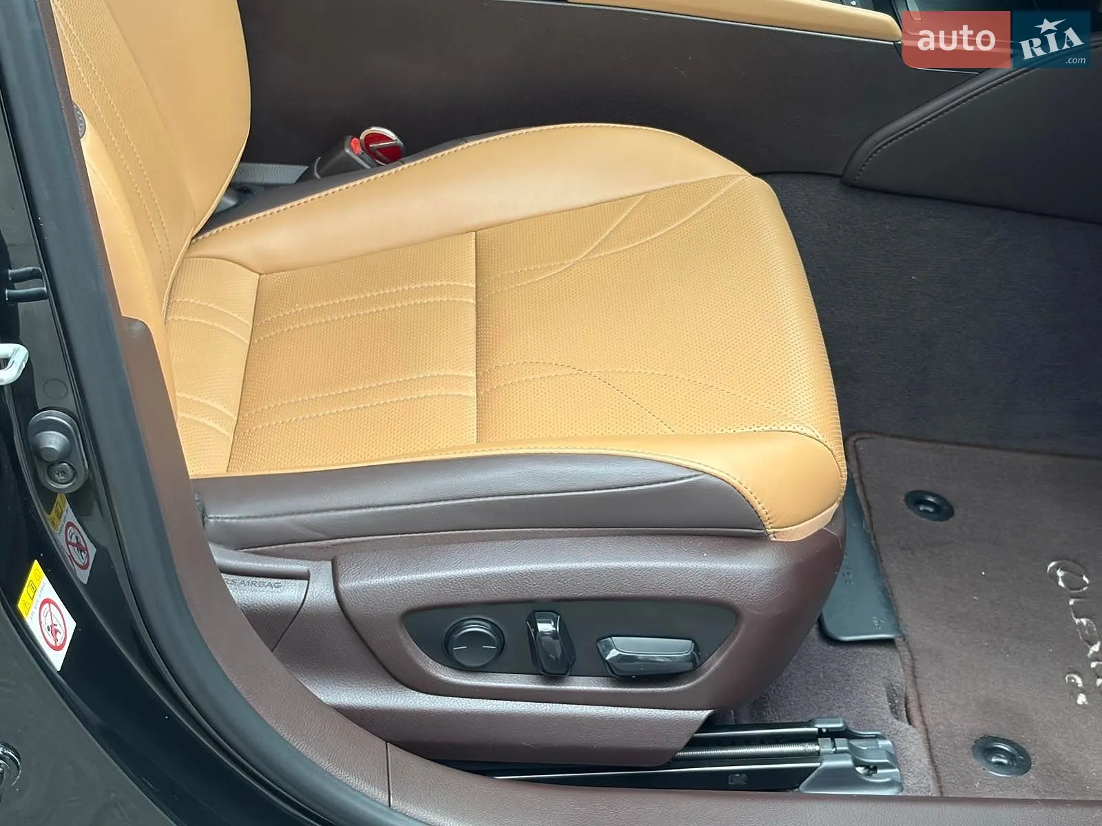 2019 Lexus ES - мініатюра 17