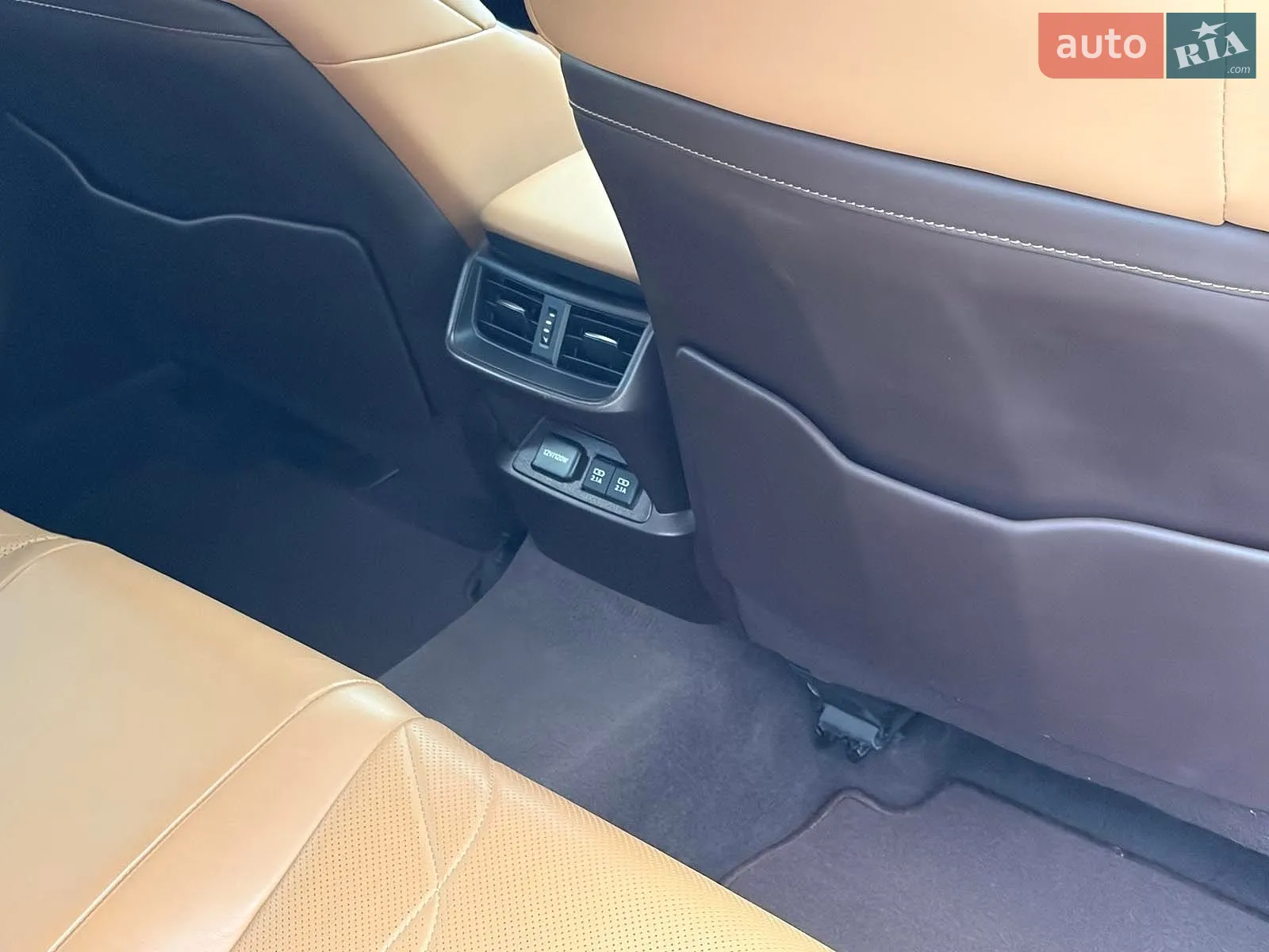 2019 Lexus ES - мініатюра 20
