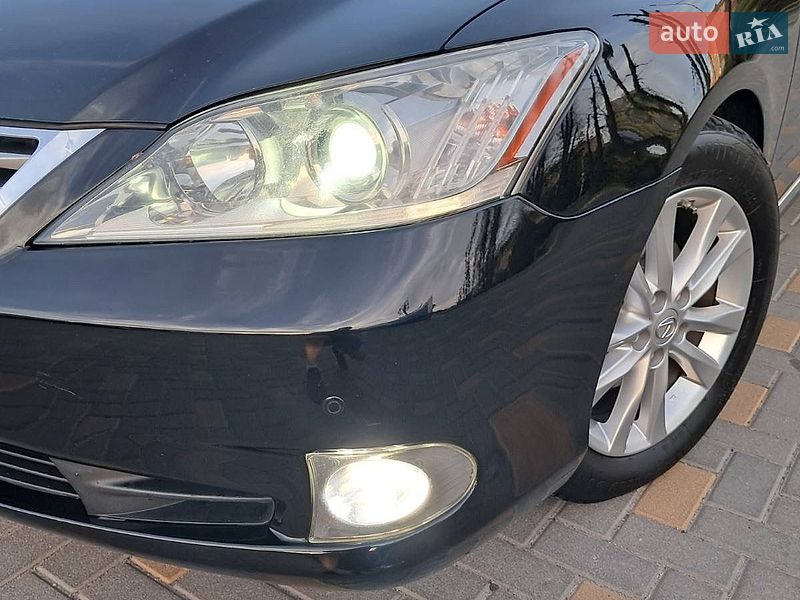 Седан Lexus ES 2011 в Вінниці