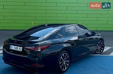 Седан Lexus ES 2020 в Киеве