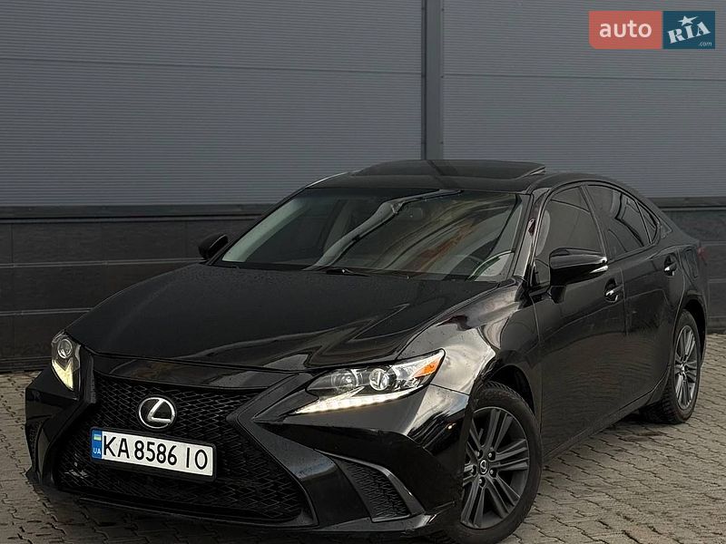 Седан Lexus ES 2014 в Киеве