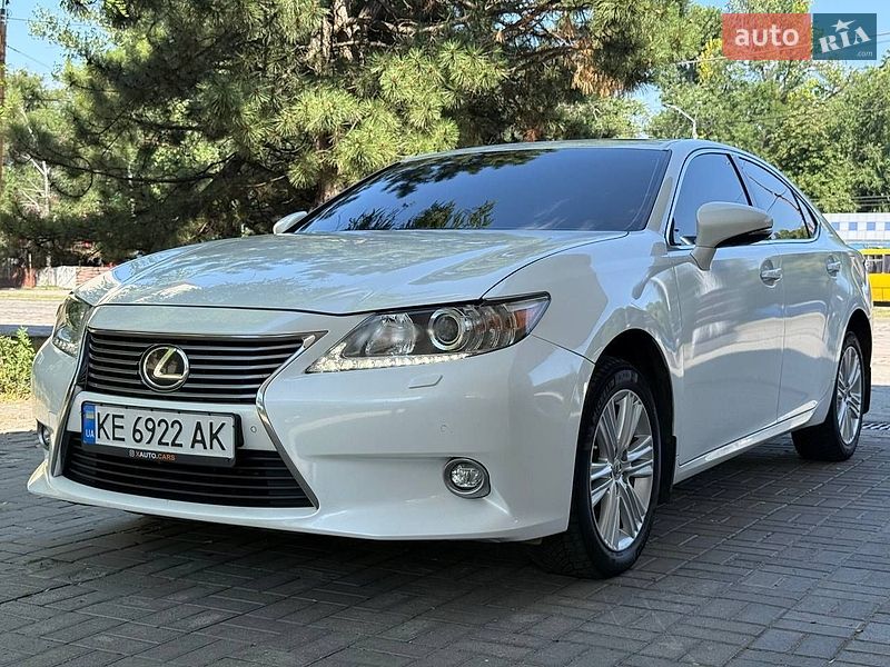Lexus ES, фото з оголошення
