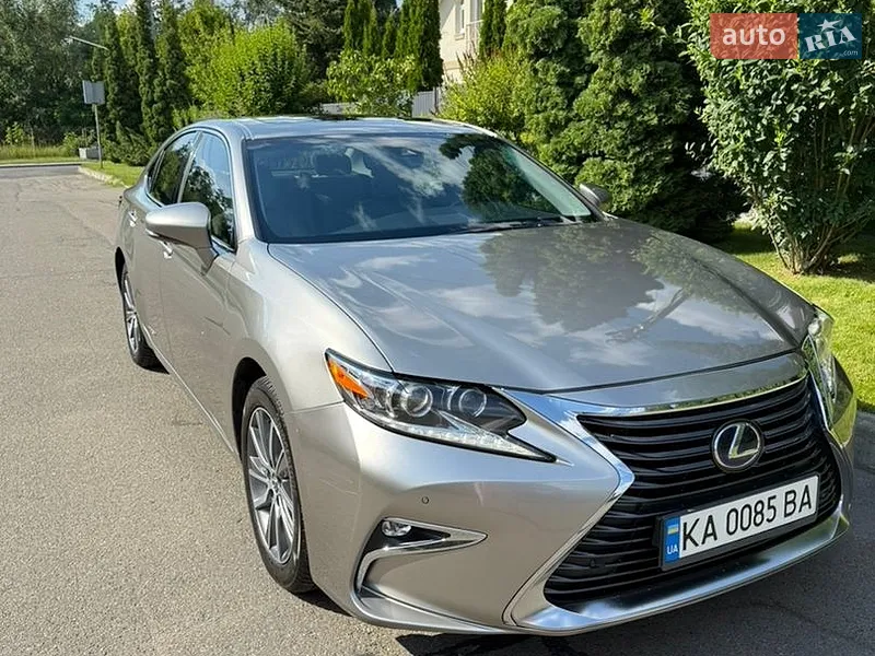 Lexus ES 2017