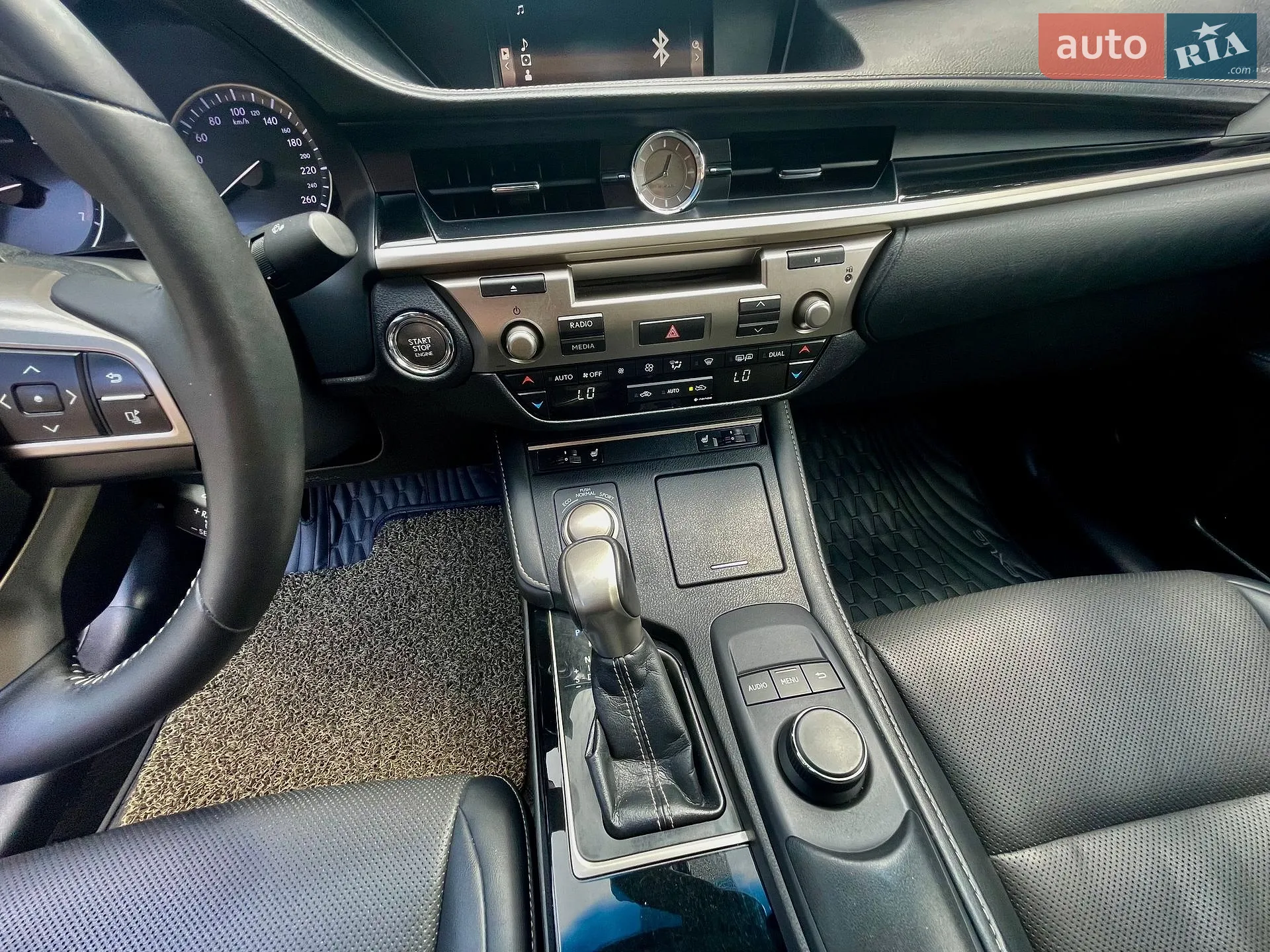 2016 Lexus ES - мініатюра 18