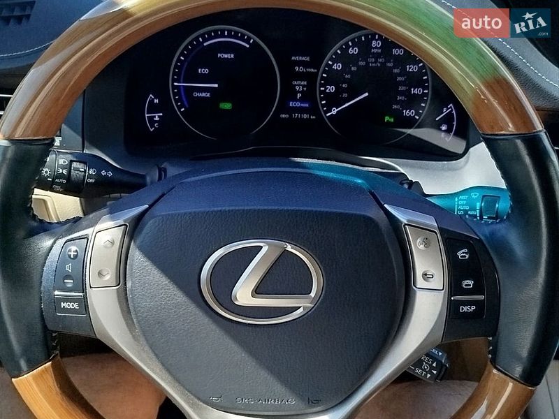 Седан Lexus ES 2014 в Киеве