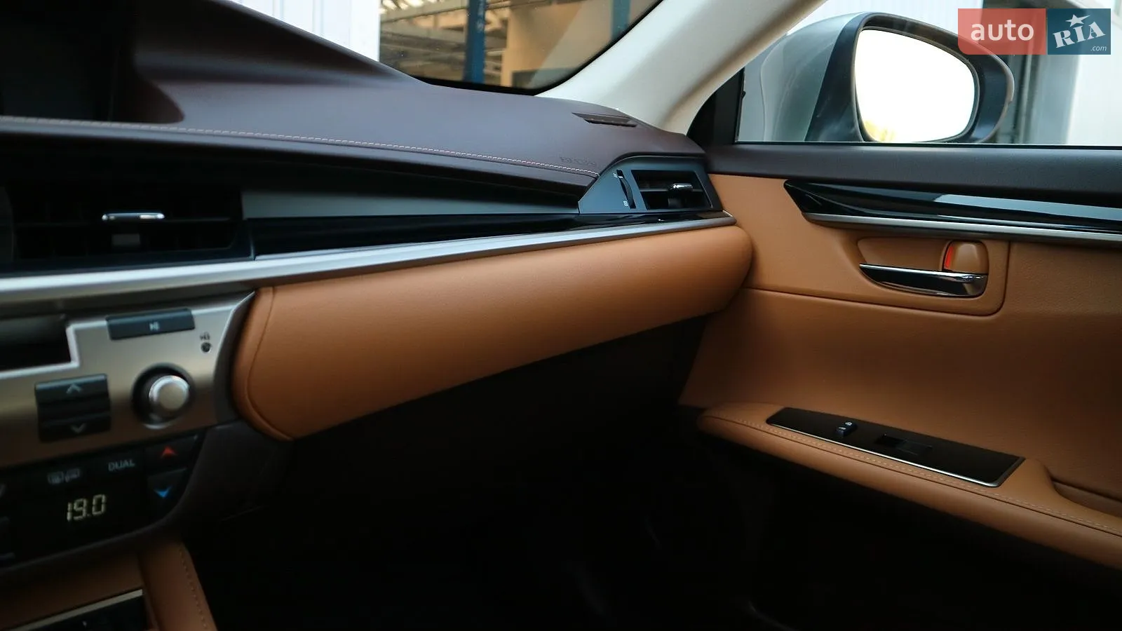 2017 Lexus ES - мініатюра 17