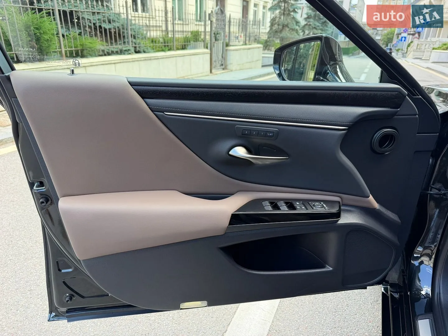 2025 Lexus ES - мініатюра 28