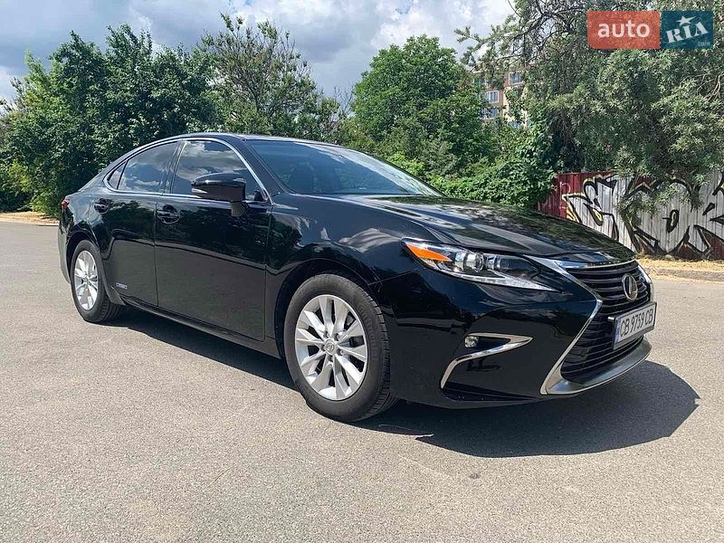 Седан Lexus ES 2014 в Чернігові