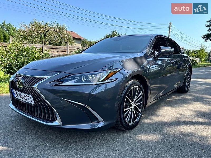 Lexus ES, фото з оголошення